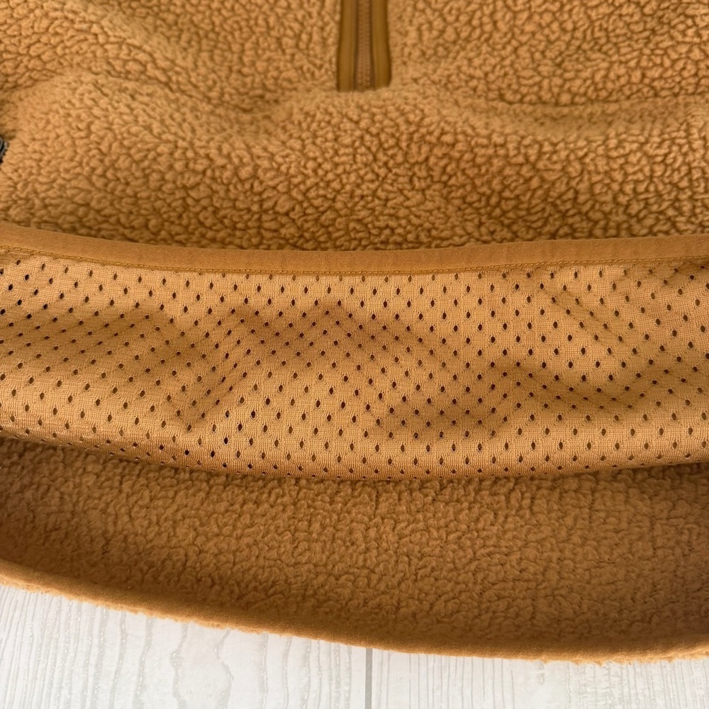 Patagonia Retro Pile Marsupial Pullover - Picture 4 of 10